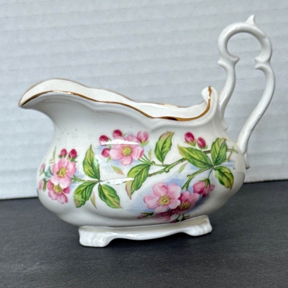 Royal Albert Bone China Evesham Creamer Pitcher Pink Floral Gold Trim England